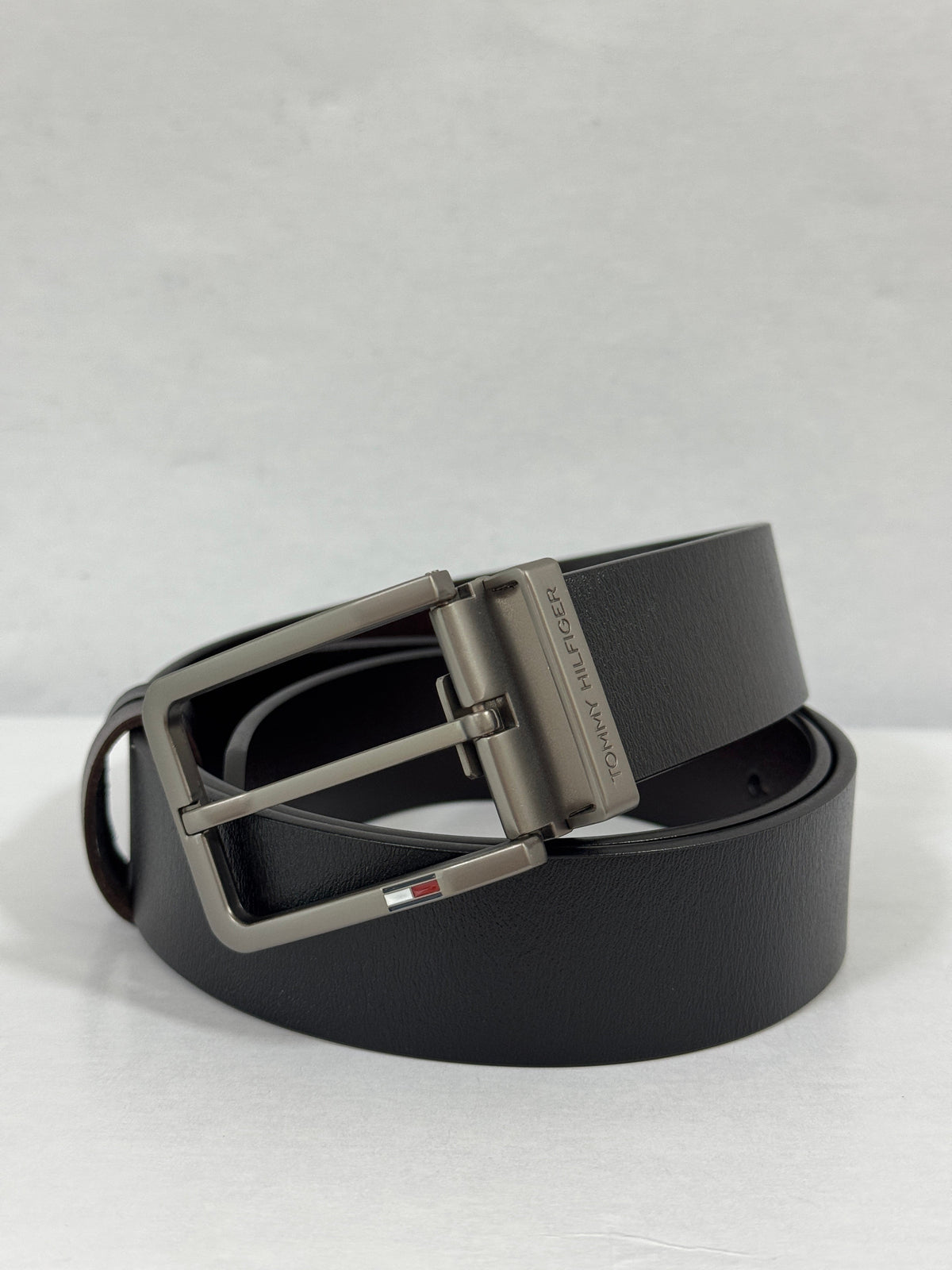 Correa TOM Z-117 Negro/Cafe Para Hombre