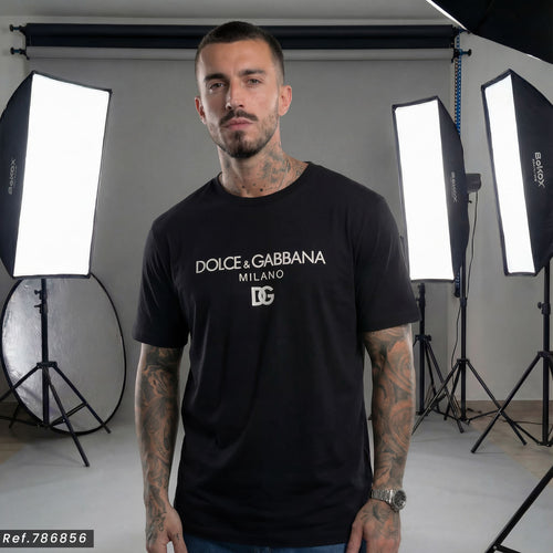 Camiseta 786857 Estampada Negra
