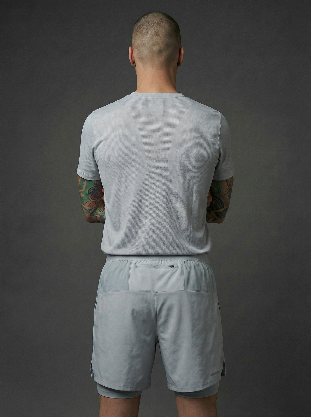 Camiseta Deportiva Básica Gris Claro Para Hombre Ref. CAM45